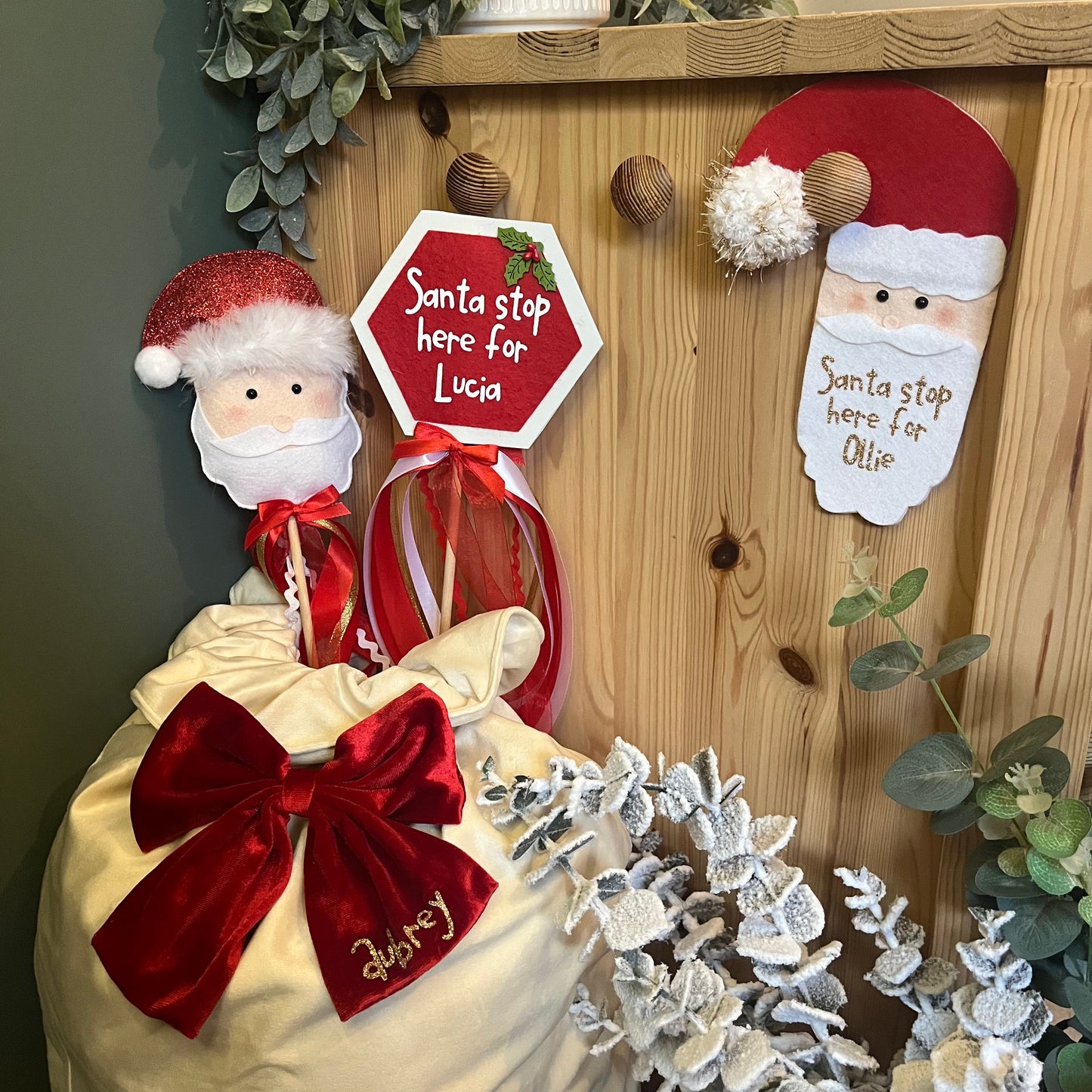 Reversible Santa Stop Door Hanger